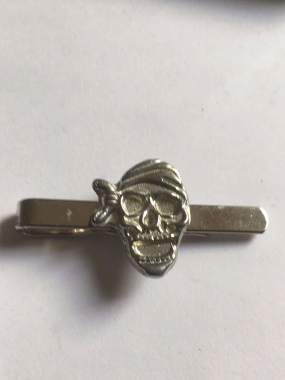 Pirate Skull Bandana Tg274 Fine English Modern Pewter On A Tie Clip | Slide Made From