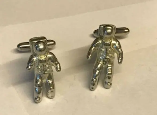 Astronaut Spaceman Tg252 Pair Of Cufflinks Made From Fine English Modern Pewter