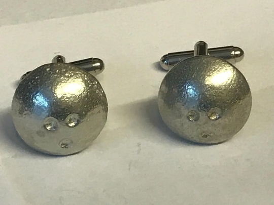 Ten Pin Bowling Ball Tg251 Pair Of Cufflinks Made From Fine English Modern Pewter