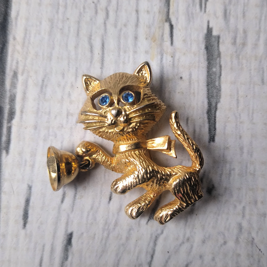 Vintage Avon Frisky Kitty Pin - Gold Cat Brooch With Bell The Lover Jewelry Gift For Lady Novelty Pet Animal