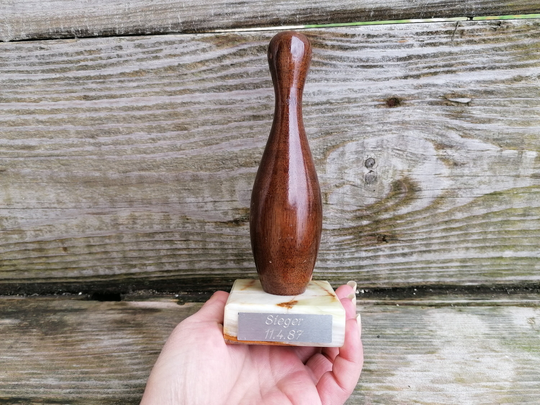 Vintage Trophy Cup Bowling Winner, Germany 1987 Kuck - Ehrenpreise Honor Awards, Wooden Pin On Onyx Pedestal