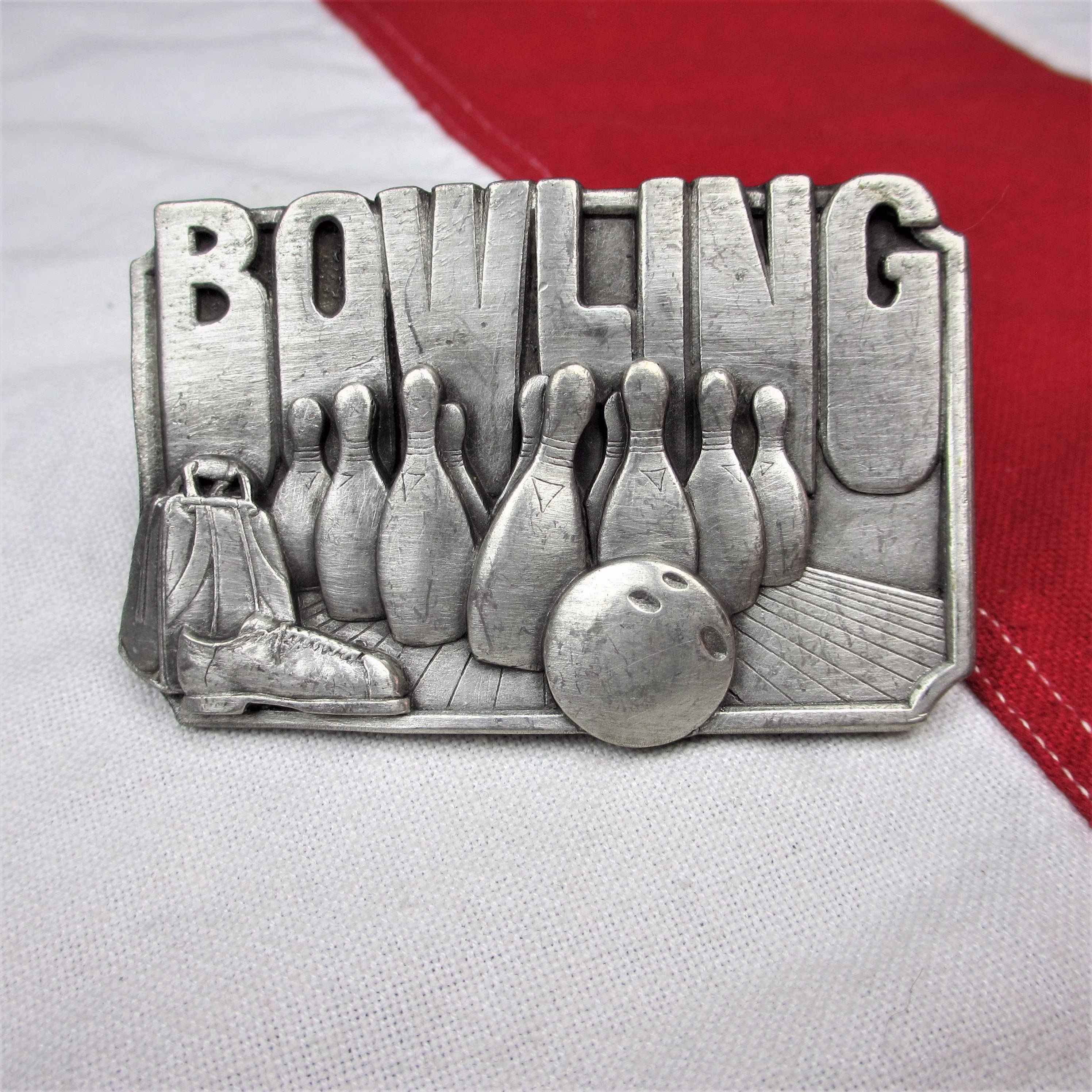 Vintage 1980's Bowling Ball & Pins Belt Buckle Solid Pewter Bergamot Bass Works Q-30 Made in Usa Silver Lanes Siskiyou Sport Hobby League