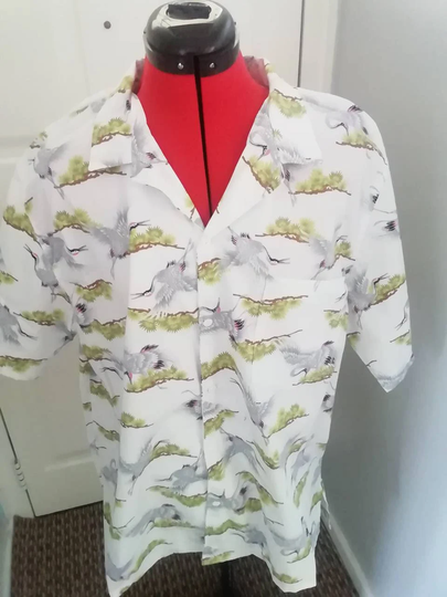 Short Sleeved Men's 50S Style Bowling Shirt White With Grey Cranes