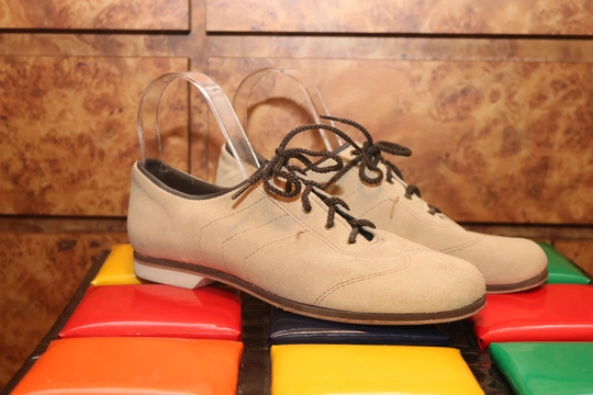 Endicott Johnson Bowling Shoes | 1980 Sneakers Suede Leather Dress Walking Sand Size 8.5 Usa Vintage 1980S Preppy